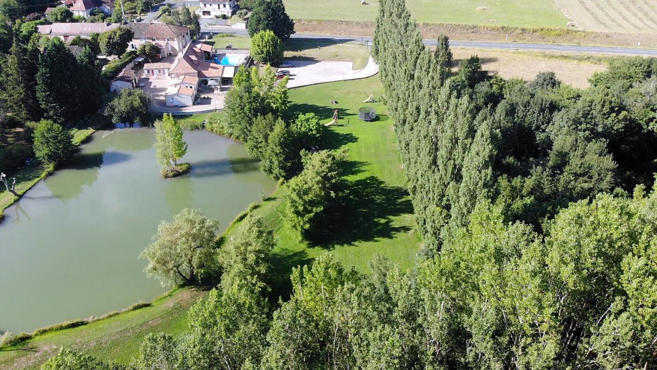 Le Domaine De L'Etang De Sandanet Issac Dış mekan fotoğraf